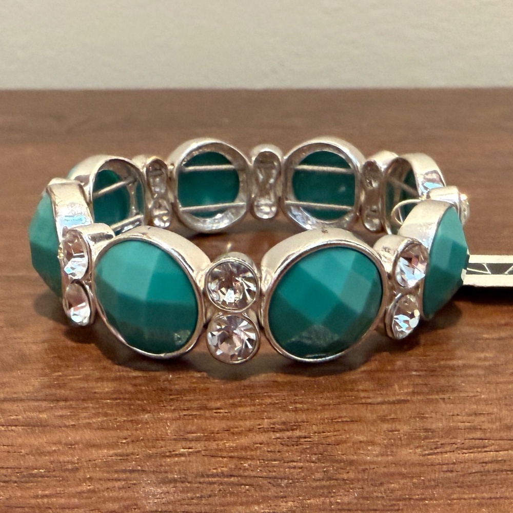 Beautiful Bracelet - NEW!!